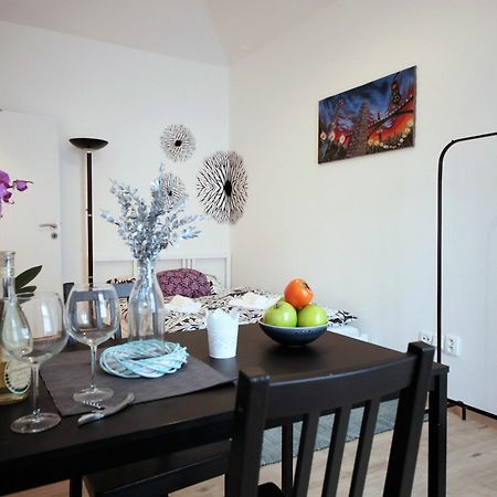 Residence Vita Nejedleho Prag Eksteriør billede