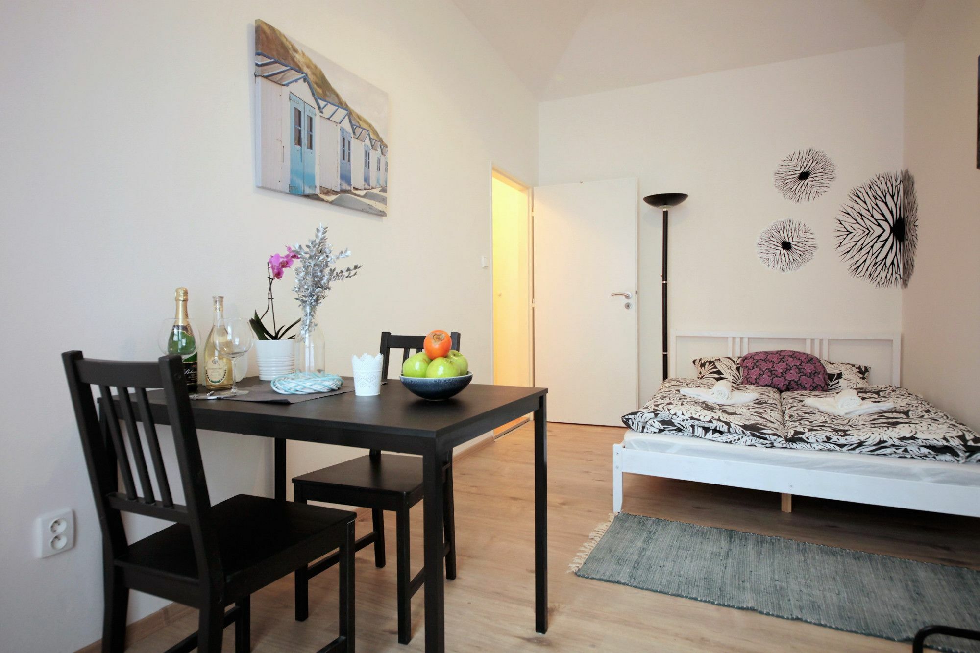 Residence Vita Nejedleho Prag Eksteriør billede